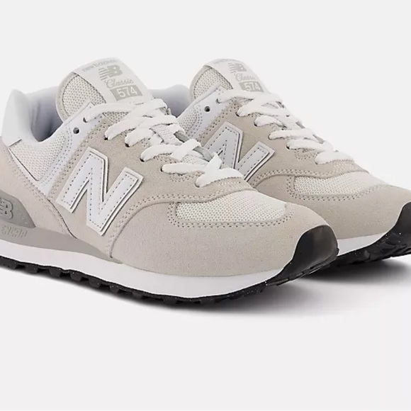 New Balance 574 Core Sneakers in Nimbus Cloud with NB white Women size 8 - Picture 2 of 15